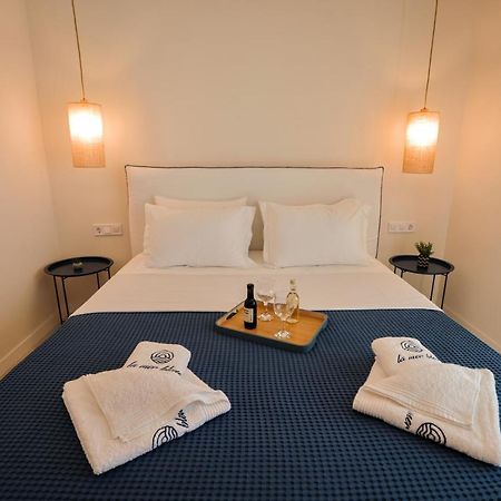 La Mer Bleue Beachfront Boutique Apartments Vrahati Extérieur photo